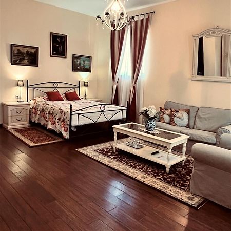 Park Villa - Boutique Hotel Timisoara Luaran gambar