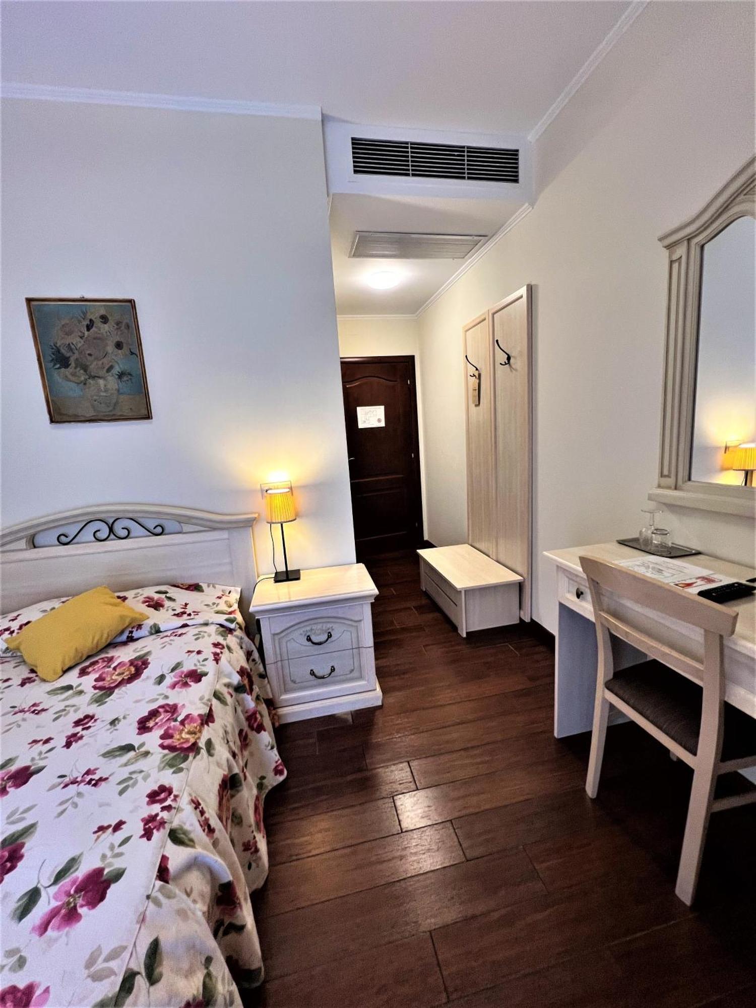 Park Villa - Boutique Hotel Timisoara Luaran gambar