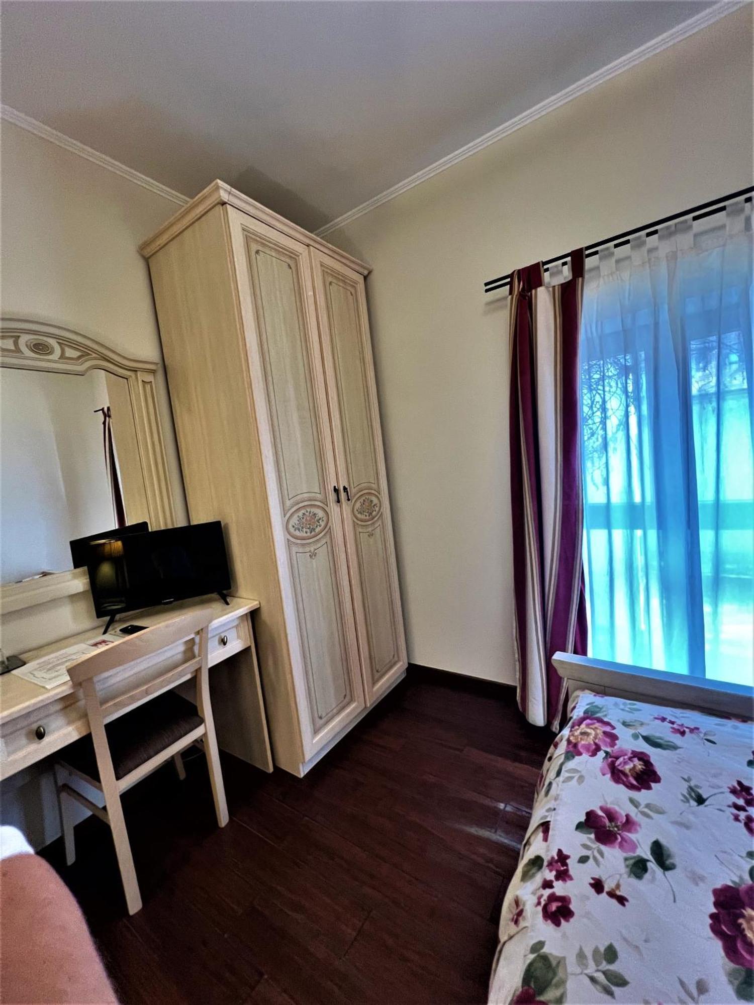 Park Villa - Boutique Hotel Timisoara Luaran gambar