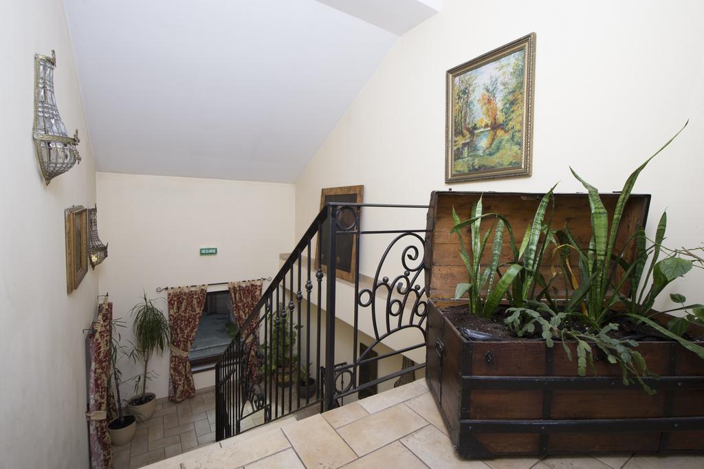 Park Villa - Boutique Hotel Timisoara Luaran gambar
