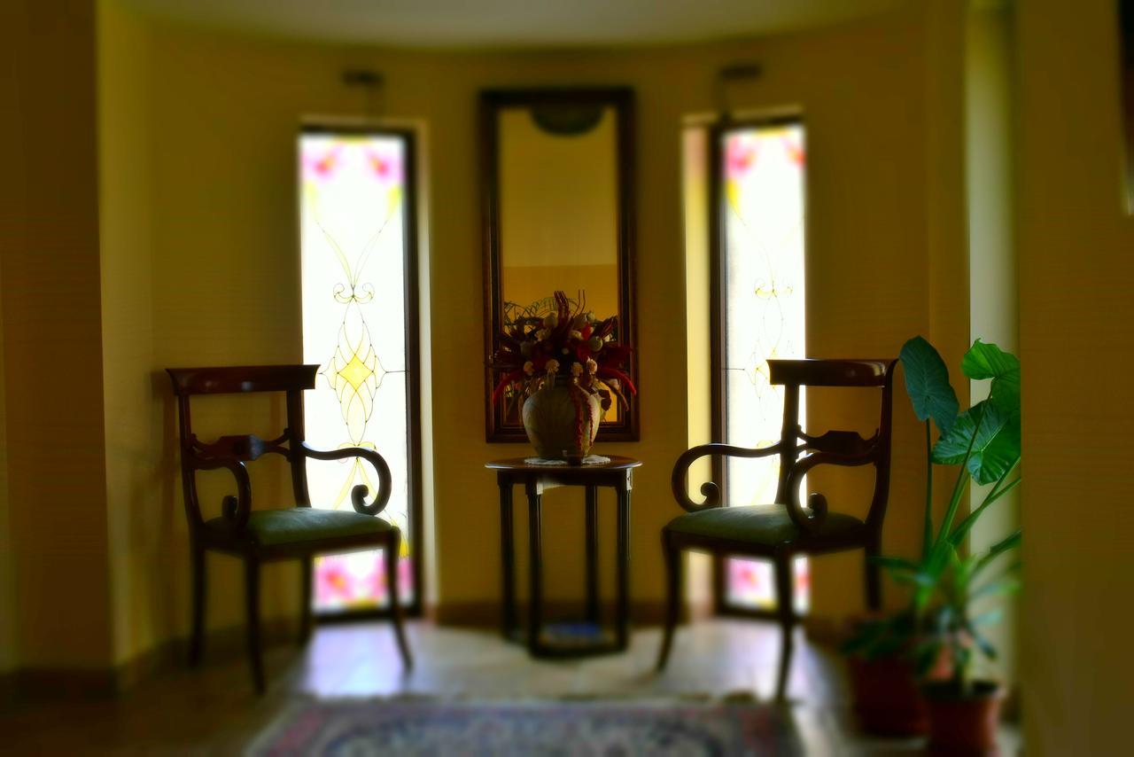 Park Villa - Boutique Hotel Timisoara Luaran gambar